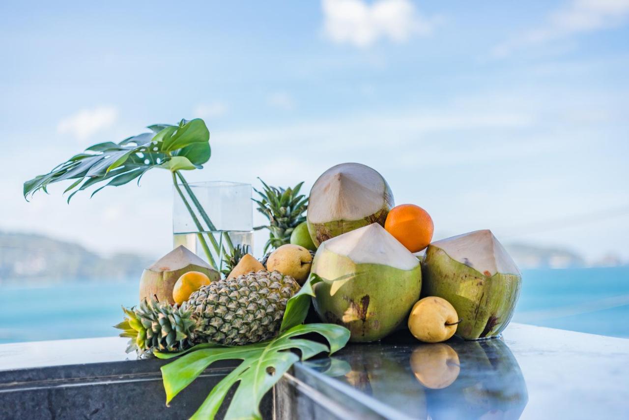 Oceanfront Beach Resort - Sha Extra Plus Patong Extérieur photo Fruits