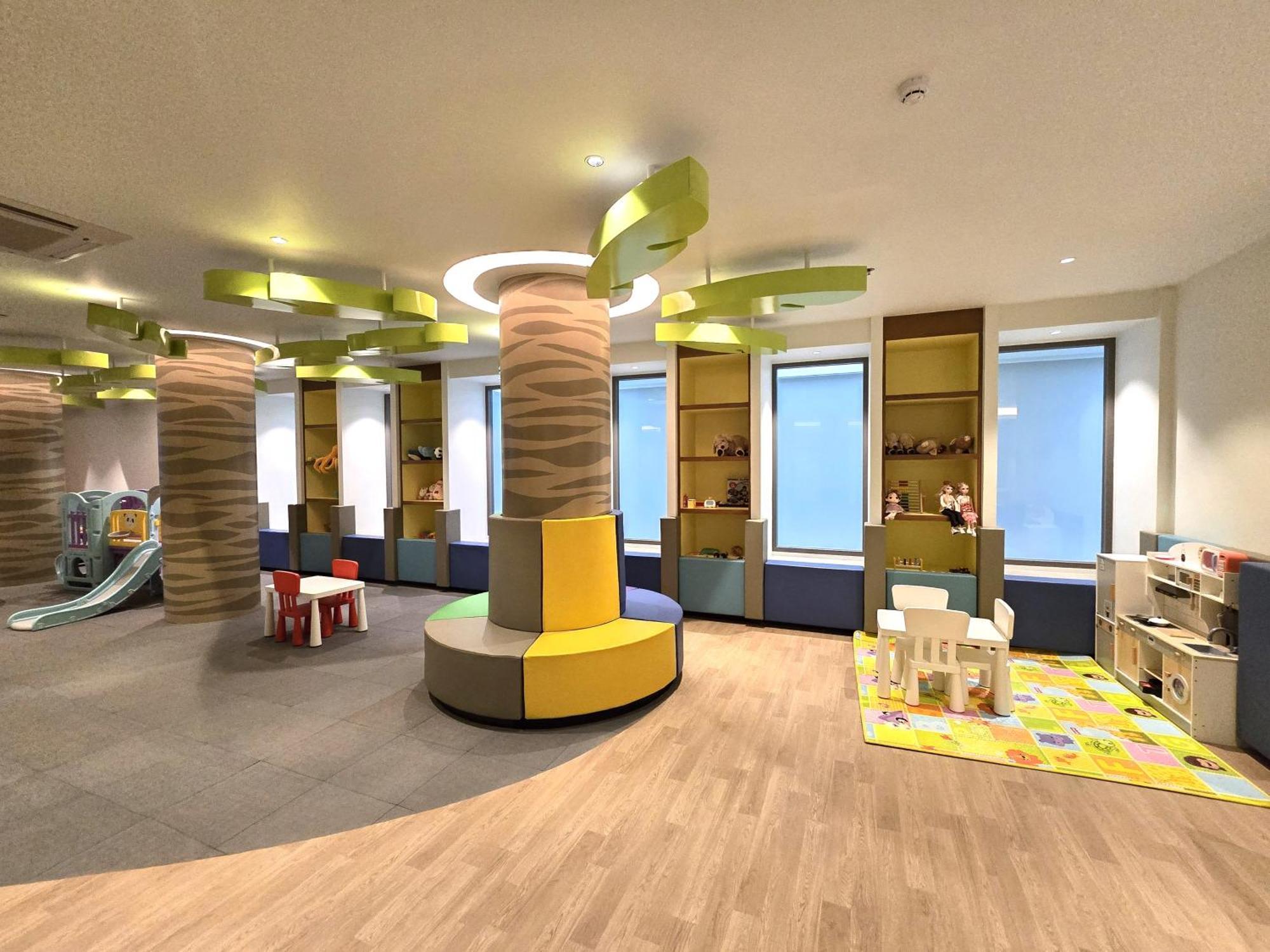 Oceanfront Beach Resort - Sha Extra Plus Patong Extérieur photo The Children's Museum of Oak Park